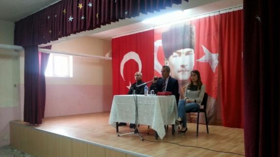 Emine Özcan Anadolu Lisesi´nde Kariyer Günleri